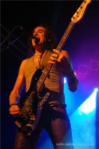 120210_thinlizzy4
