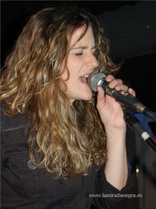 120413_sevenblackroses2