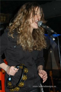 120413_sevenblackroses7