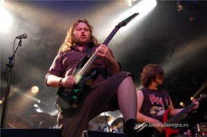 121023_titanseve1