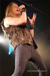 121118_dragonforce1
