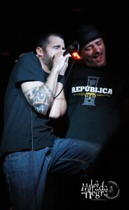 DEF CON DOS (Dos Tenores Def) 